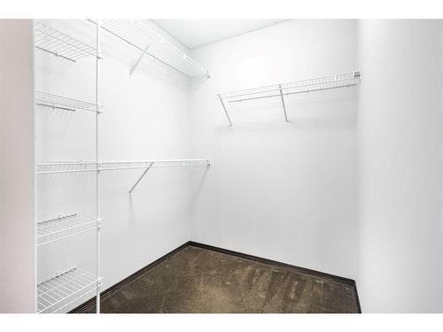 144 Evansborough Crescent Nw, Calgary, AB - Indoor With Storage