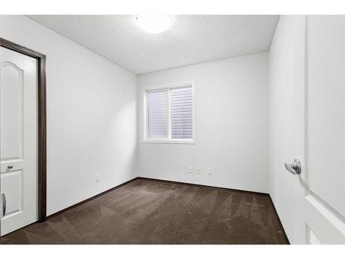 144 Evansborough Crescent Nw, Calgary, AB - Indoor Photo Showing Other Room