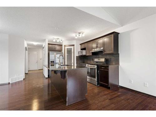 144 Evansborough Crescent Nw, Calgary, AB - Indoor Photo Showing Kitchen