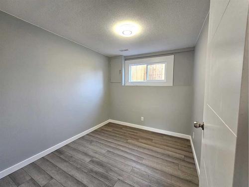 5134 42 Street, Olds, AB - Indoor Photo Showing Other Room