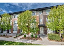 119 Evansridge Park NW Calgary, AB T3P 0N7