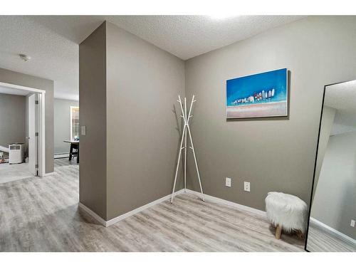 2220-4641 128 Avenue Ne, Calgary, AB - Indoor