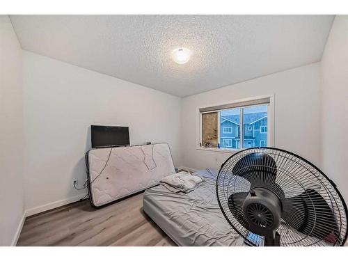 502-137 Red Embers Link Ne, Calgary, AB - Indoor Photo Showing Bedroom