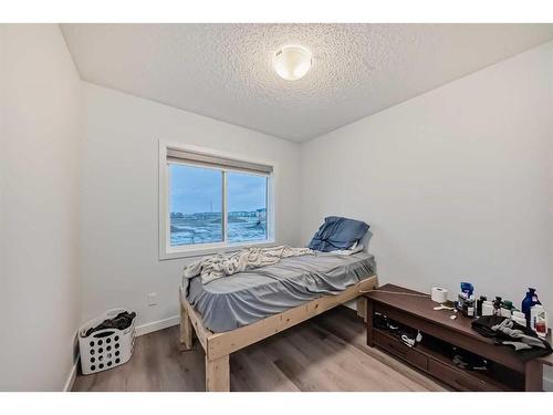 502-137 Red Embers Link Ne, Calgary, AB - Indoor Photo Showing Bedroom