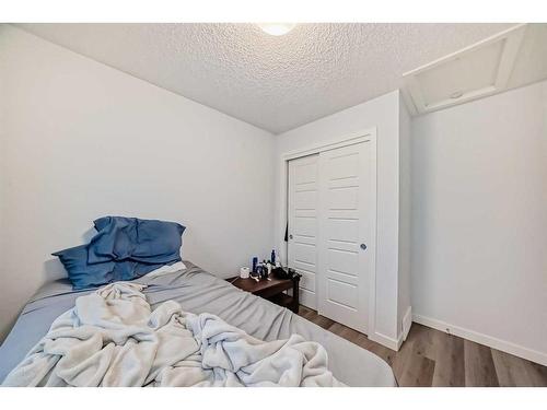 502-137 Red Embers Link Ne, Calgary, AB - Indoor Photo Showing Bedroom