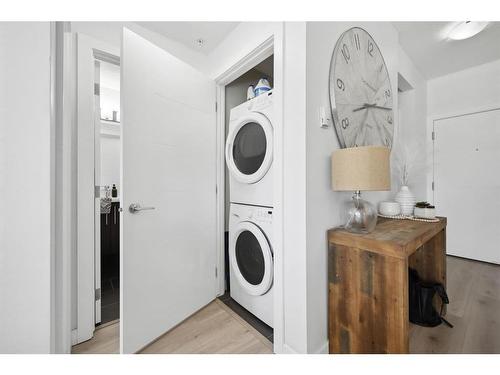 122-4 Sage Hill Terrace Nw, Calgary, AB - Indoor Photo Showing Laundry Room