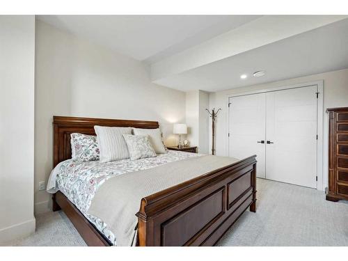 2850 77 Street Sw, Calgary, AB - Indoor Photo Showing Bedroom