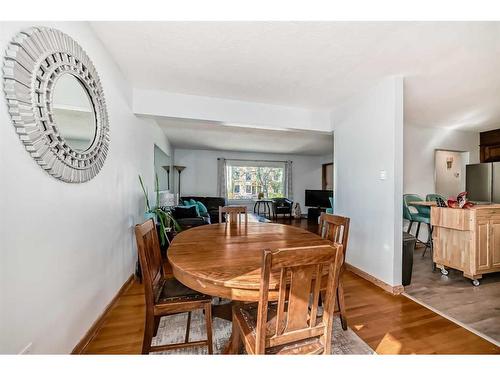 3715 Richmond Road Sw, Calgary, AB - Indoor Photo Showing Dining Room