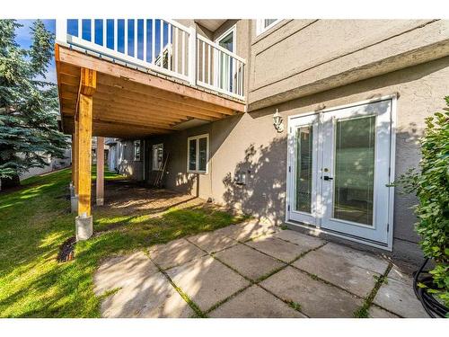 119 Gladstone Gardens Sw, Calgary, AB - Outdoor With Deck Patio Veranda