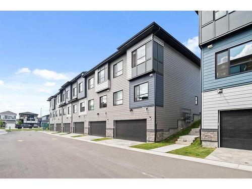 147-42 Cranbrook Gardens Se, Calgary, AB - Outdoor