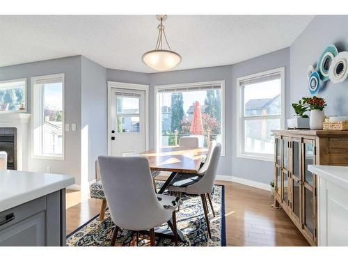 141 Cougar Ridge Circle Sw, Calgary, AB - Indoor Photo Showing Dining Room