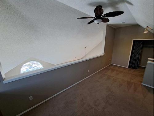 3 Alberta Avenue, Okotoks, AB - Indoor Photo Showing Other Room