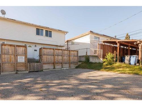 2-139 Huntington Park Green Nw, Calgary, AB - Outdoor