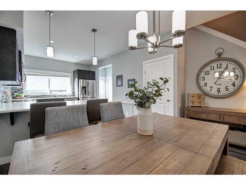 590 Hillcrest Road Sw, Airdrie, AB - Indoor Photo Showing Dining Room