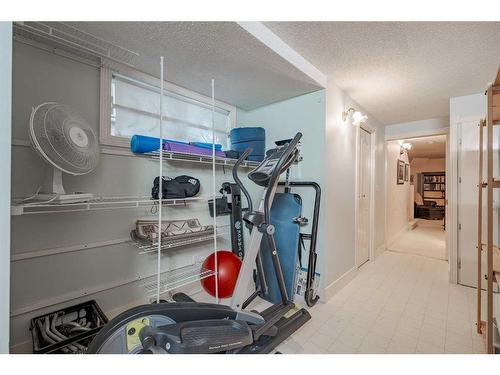 1777 1 Avenue Nw, Calgary, AB - Indoor