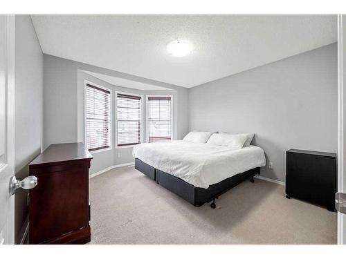 198 Cranberry Close Se, Calgary, AB - Indoor Photo Showing Bedroom