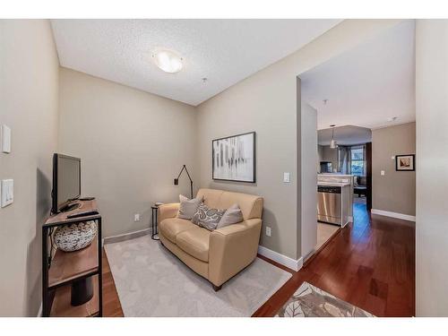 324-315 24 Avenue Sw, Calgary, AB - Indoor