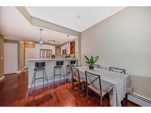 324-315 24 Avenue Sw, Calgary, AB - Indoor Photo Showing Dining Room