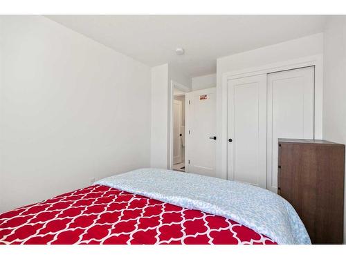 2319 81 Street Sw, Calgary, AB - Indoor Photo Showing Bedroom