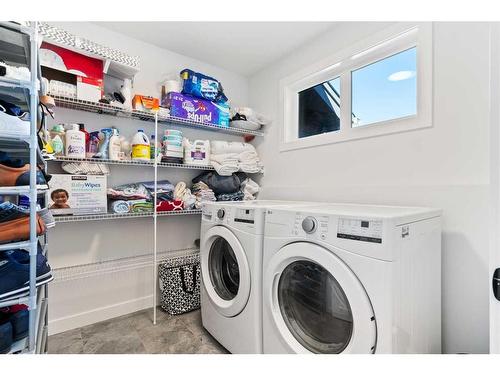 2319 81 Street Sw, Calgary, AB - Indoor Photo Showing Laundry Room