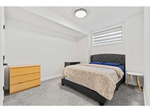 2319 81 Street Sw, Calgary, AB - Indoor Photo Showing Bedroom