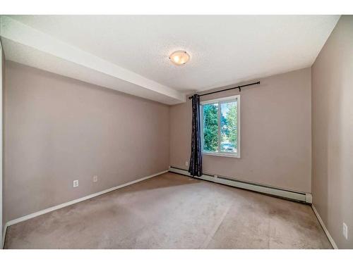 217-4000 Somervale Court Sw, Calgary, AB - Indoor Photo Showing Other Room