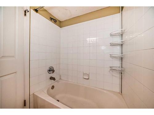 217-4000 Somervale Court Sw, Calgary, AB - Indoor Photo Showing Bathroom