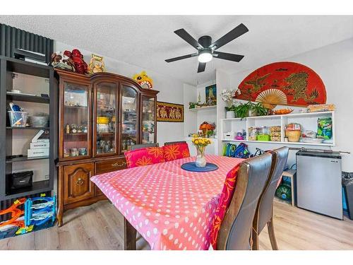 415 Penbrooke Crescent Se, Calgary, AB - Indoor Photo Showing Dining Room