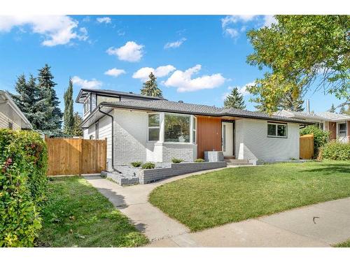 4323 19 Street Nw, Calgary, AB - Outdoor