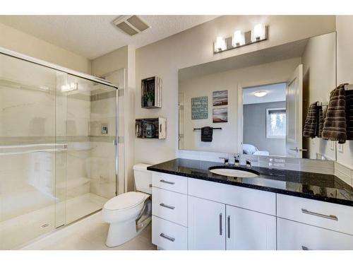 207 Valley Ridge Manor Nw, Calgary, AB - Indoor Photo Showing Bathroom