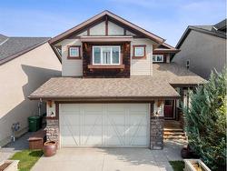 66 Valley Woods Landing NW Calgary, AB T3B 6A3