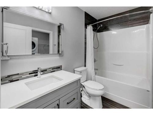 1312-3727 Sage Hill Drive Nw, Calgary, AB - Indoor Photo Showing Bathroom