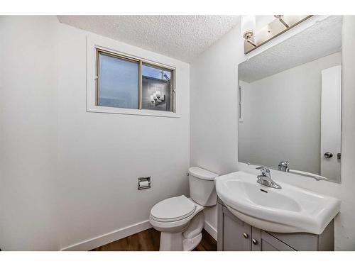 37 Fonda Crescent Se, Calgary, AB - Indoor Photo Showing Bathroom