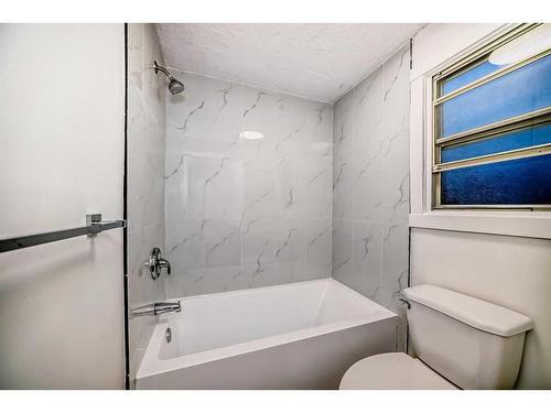 37 Fonda Crescent Se, Calgary, AB - Indoor Photo Showing Bathroom