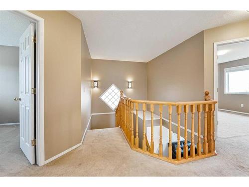 68 Hidden Ranch Crescent Nw, Calgary, AB - Indoor Photo Showing Other Room