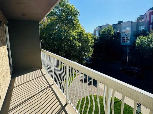 202-308 24 Avenue Sw, Calgary, AB - Outdoor With Balcony