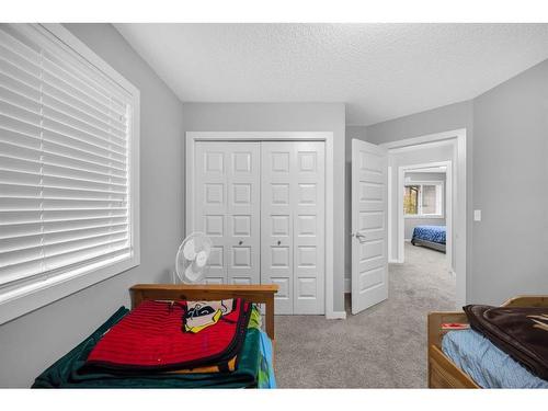 29 Evansridge Place Nw, Calgary, AB - Indoor Photo Showing Bedroom