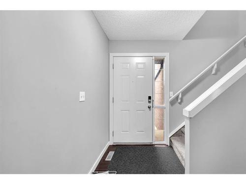 29 Evansridge Place Nw, Calgary, AB - Indoor Photo Showing Other Room