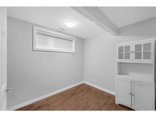 29 Evansridge Place Nw, Calgary, AB - Indoor Photo Showing Other Room