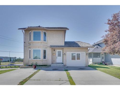 186 Martinglen Way Ne, Calgary, AB - Outdoor With Facade