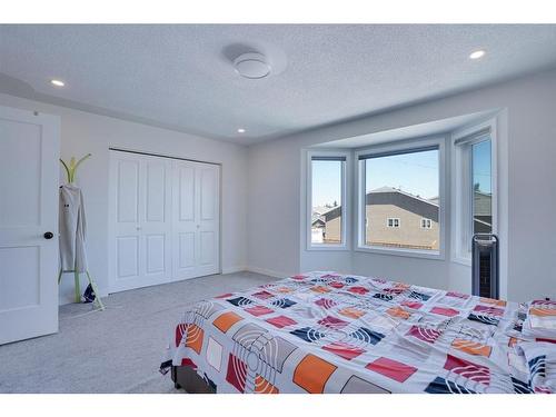 186 Martinglen Way Ne, Calgary, AB - Indoor Photo Showing Bedroom