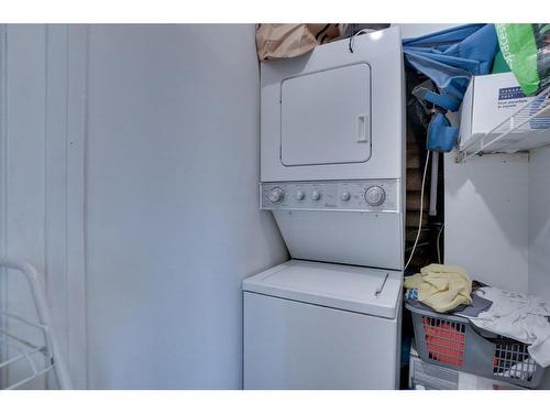 186 Martinglen Way Ne, Calgary, AB - Indoor Photo Showing Laundry Room