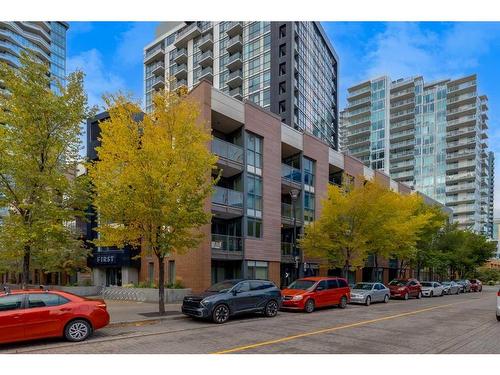 418-619 Confluence Way Se, Calgary, AB - Outdoor With Facade