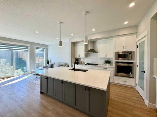 168 Arbour Lake Hill Nw, Calgary, AB - Indoor Photo Showing Kitchen With Upgraded Kitchen