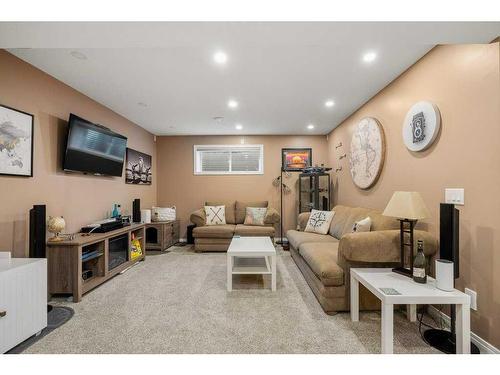 35 Copperfield Common Se, Calgary, AB - Indoor