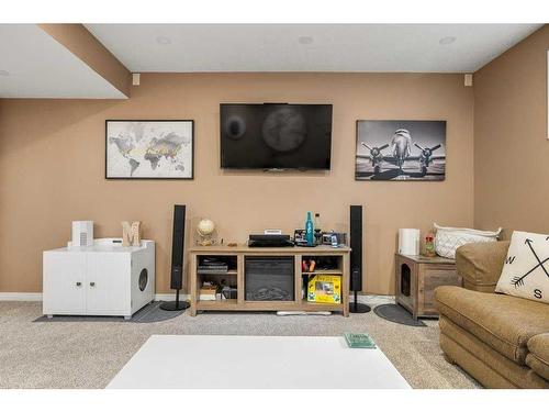 35 Copperfield Common Se, Calgary, AB - Indoor