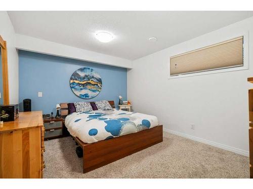 35 Copperfield Common Se, Calgary, AB - Indoor Photo Showing Bedroom