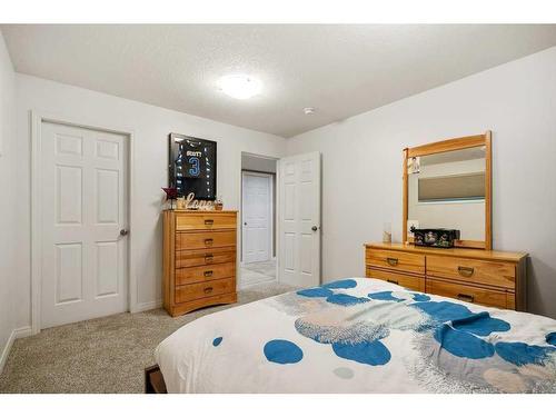 35 Copperfield Common Se, Calgary, AB - Indoor Photo Showing Bedroom