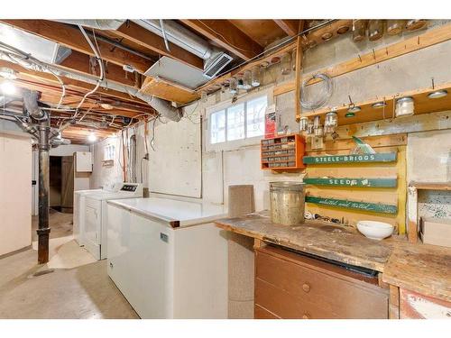 228 22 Avenue Nw, Calgary, AB - Indoor Photo Showing Basement