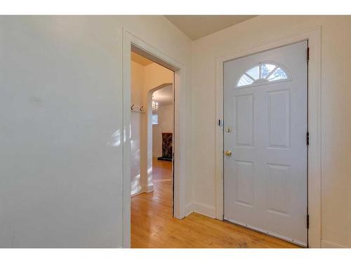 228 22 Avenue Nw, Calgary, AB - Indoor Photo Showing Other Room